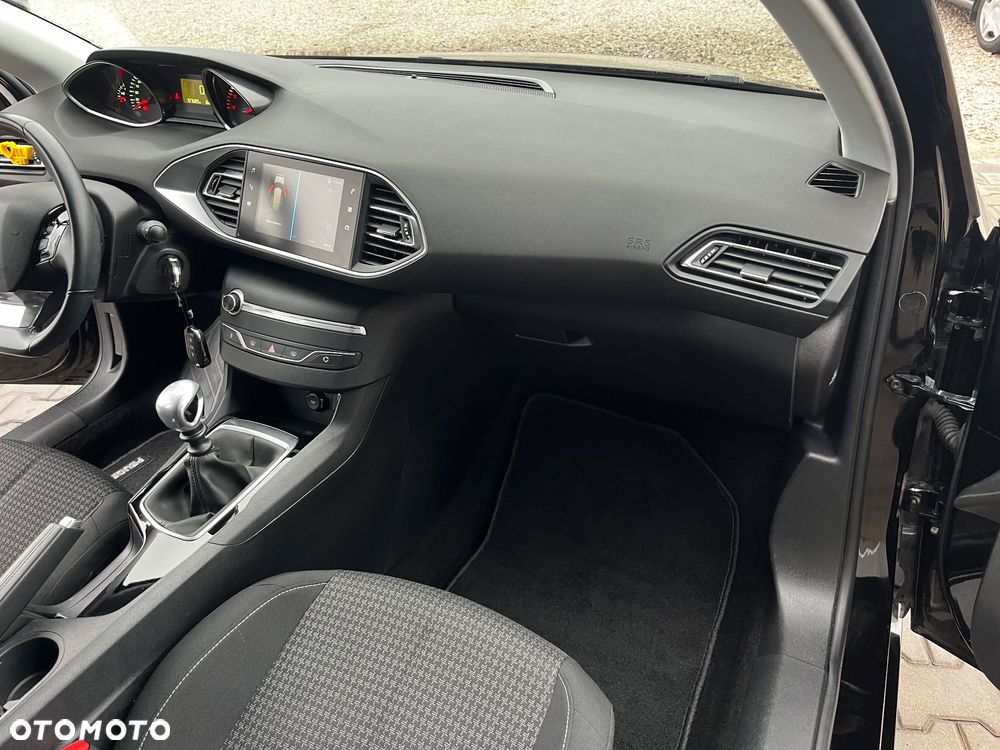 Peugeot 308 1.5 BlueHDi Active S&S - 32