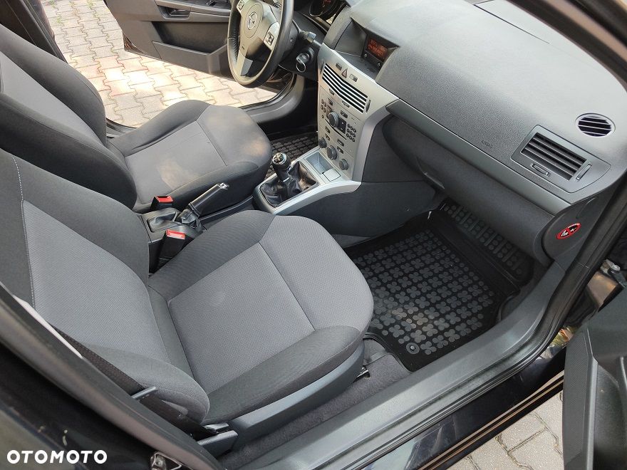 Opel Astra 1.4 - 9