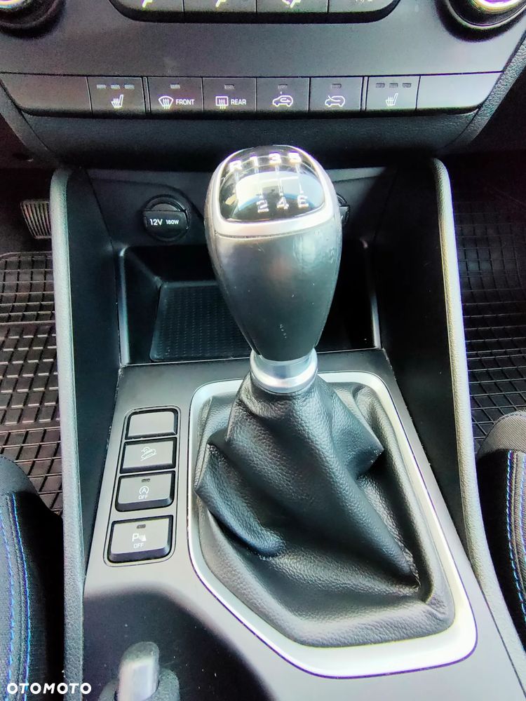 Hyundai Tucson blue 1.6 GDi 2WD Navi - 15