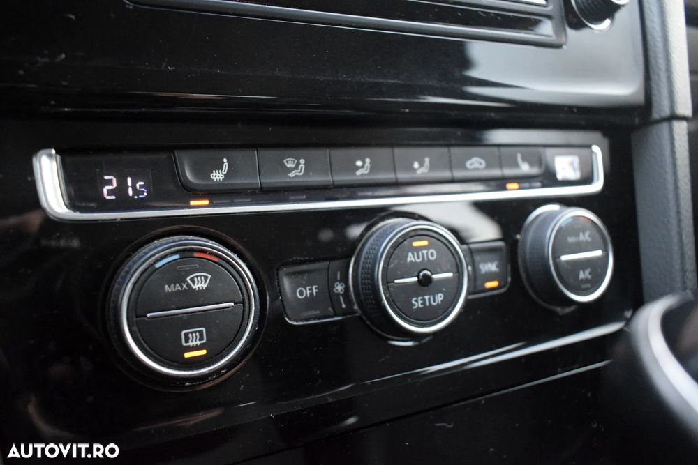 Volkswagen Golf 2.0 TDI 4Motion BlueMotion Technology Edition - 18