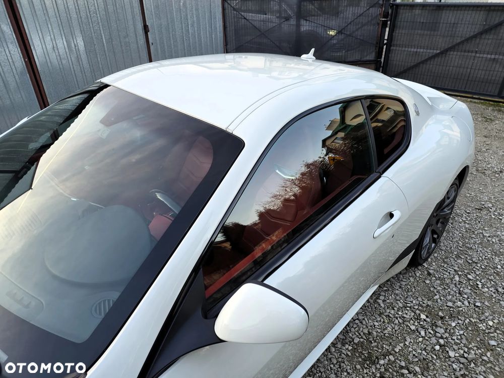 Maserati GranTurismo - 17
