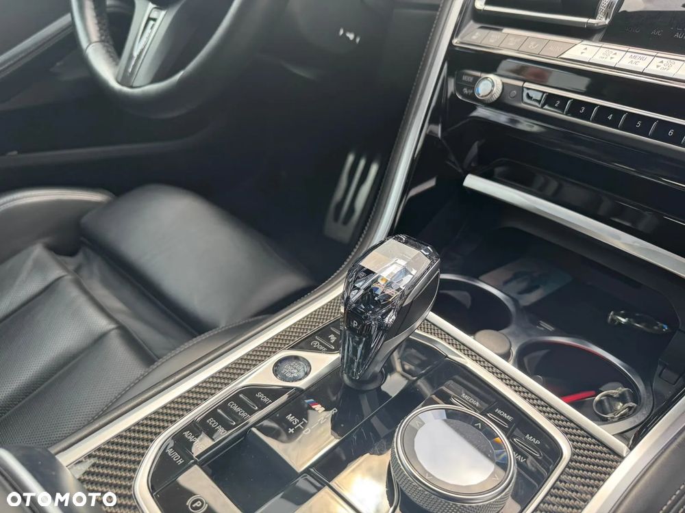 BMW Seria 8 M850i xDrive - 6
