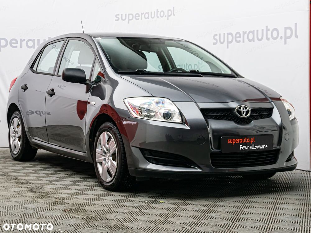 Toyota Auris - 4