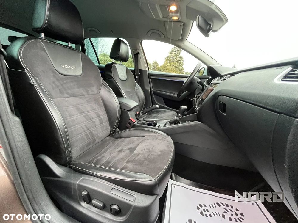 Skoda Octavia Scout 2.0 TDI 4x4 DSG - 18