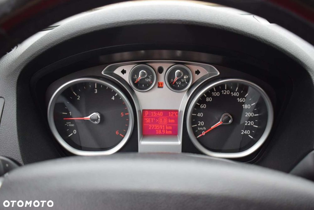 Ford Kuga - 26