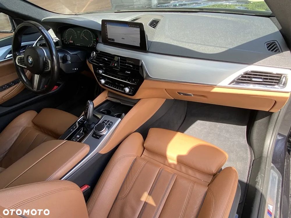 BMW Seria 5 530d xDrive M Sport sport - 26
