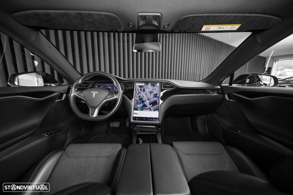 Tesla Model S 75D - 11