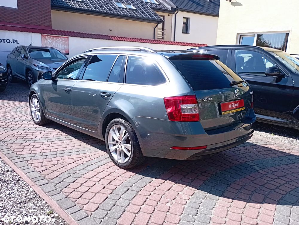 Skoda Octavia 1.6 TDI SCR Ambition - 6