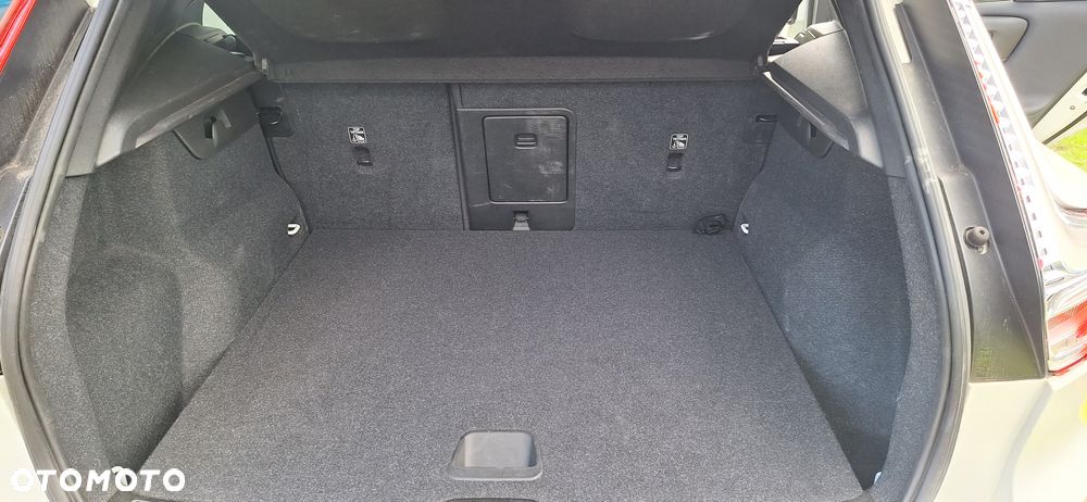 Volvo XC 40 D3 Geartronic Momentum Pro - 13