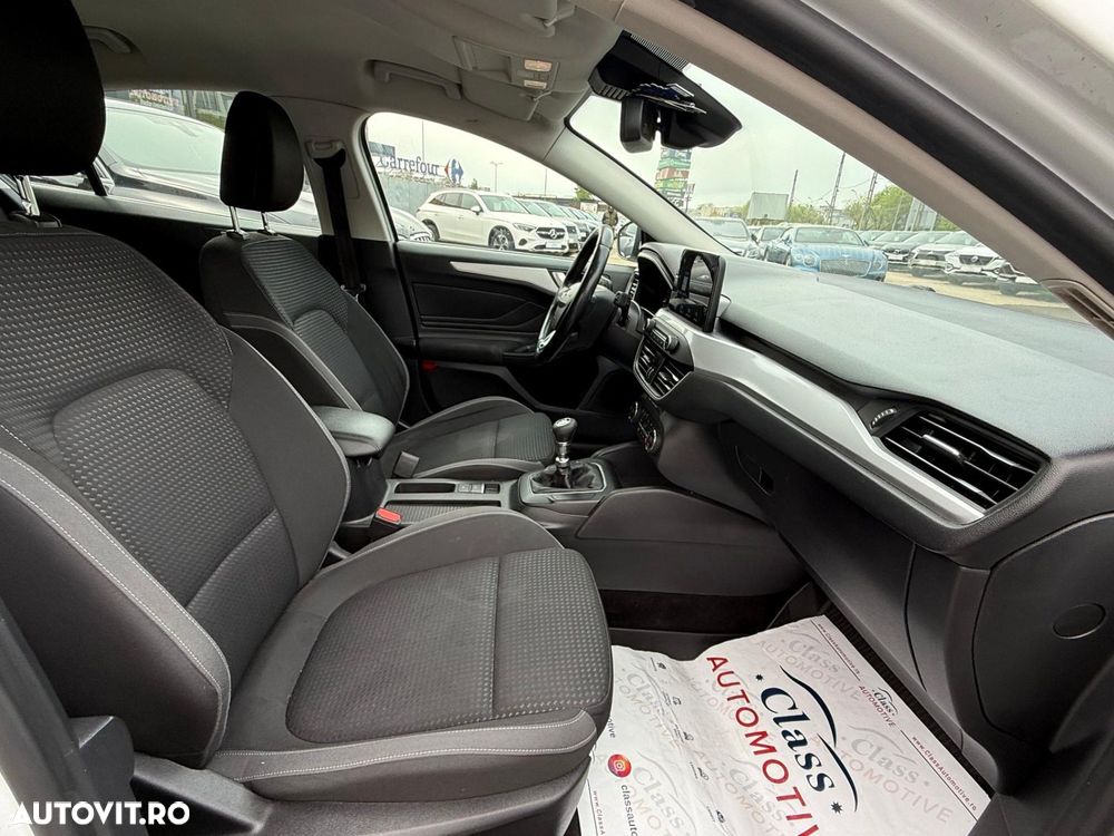 Ford Focus 1.5 EcoBlue Titanium - 18