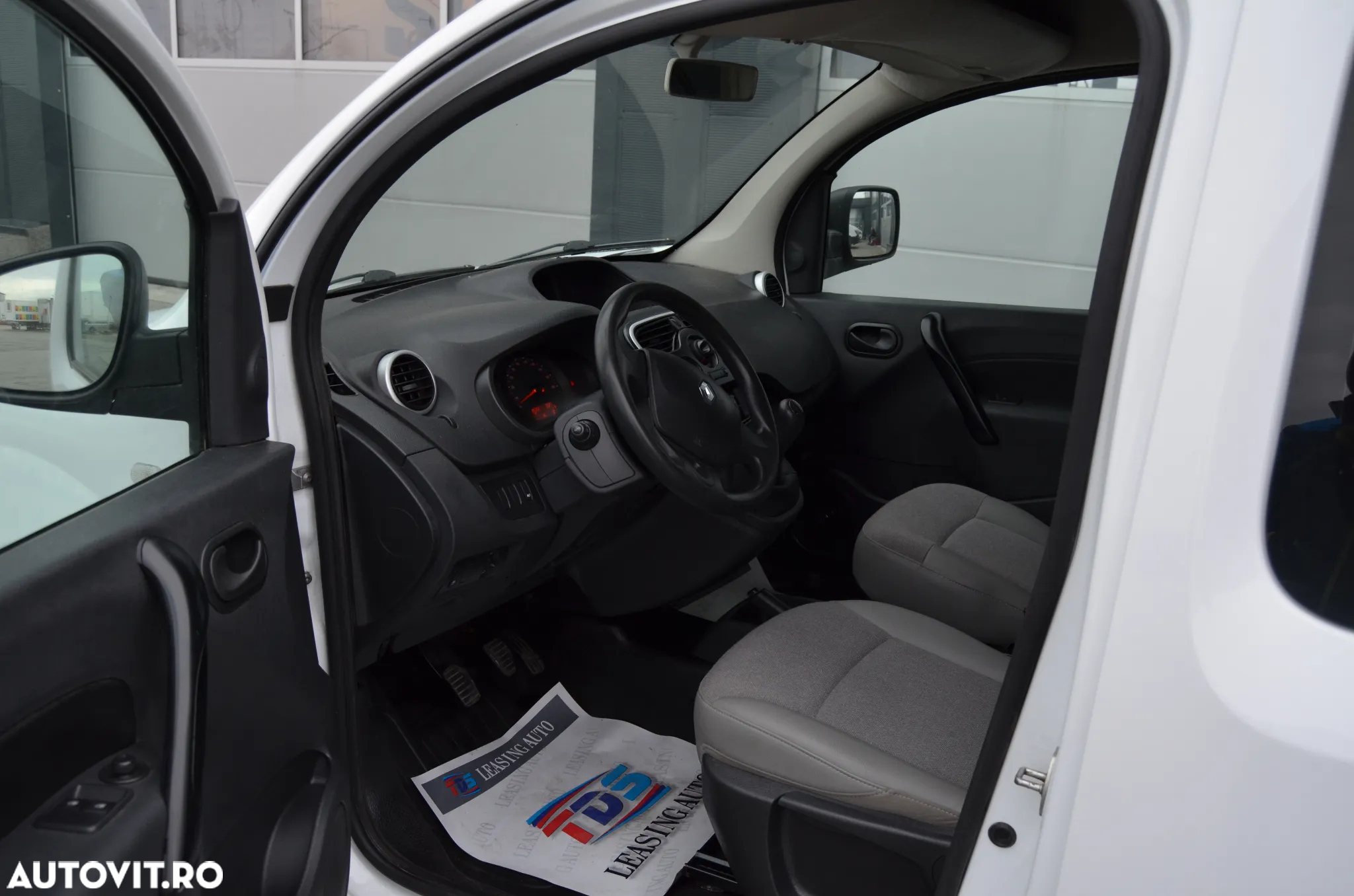 Renault Kangoo dCi 90 FAP Grand - 22