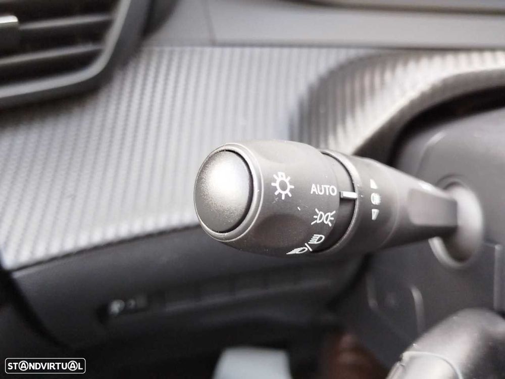 Peugeot e-208 51 kWh Allure - 17