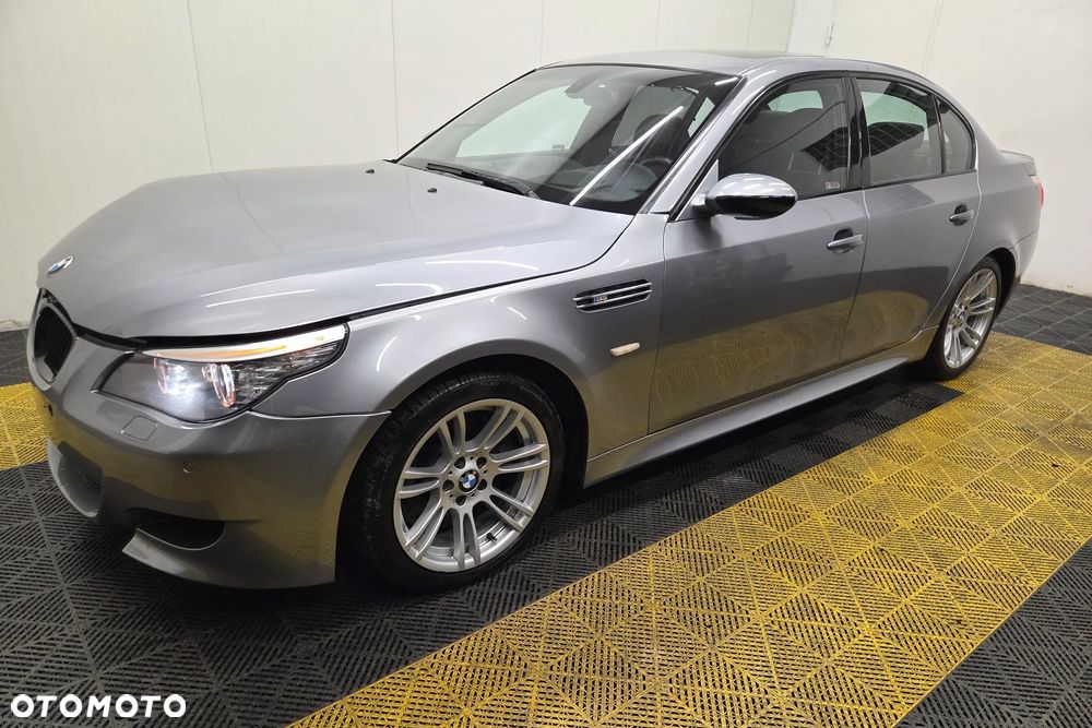 BMW M5 Standard - 2