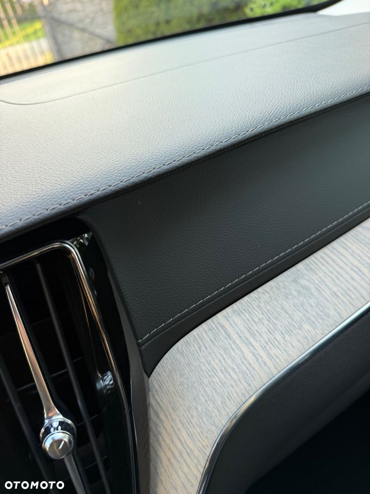 Volvo XC 60 B4 D AWD Inscription - 35