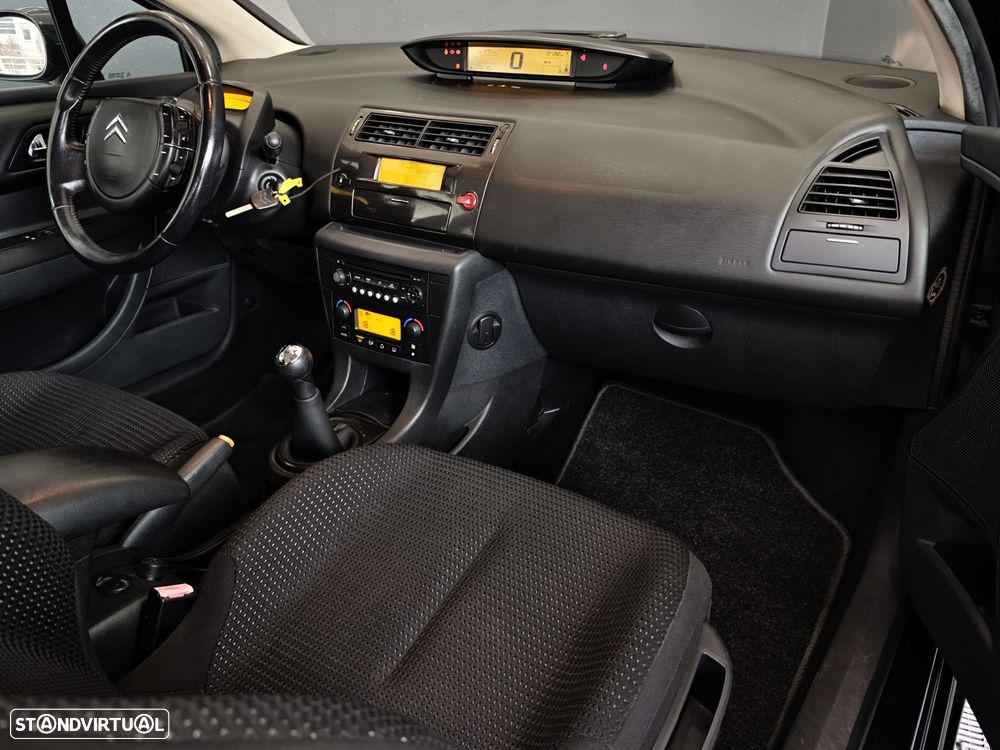 Citroën C4 1.6 HDi 110 VTR Pack - 25