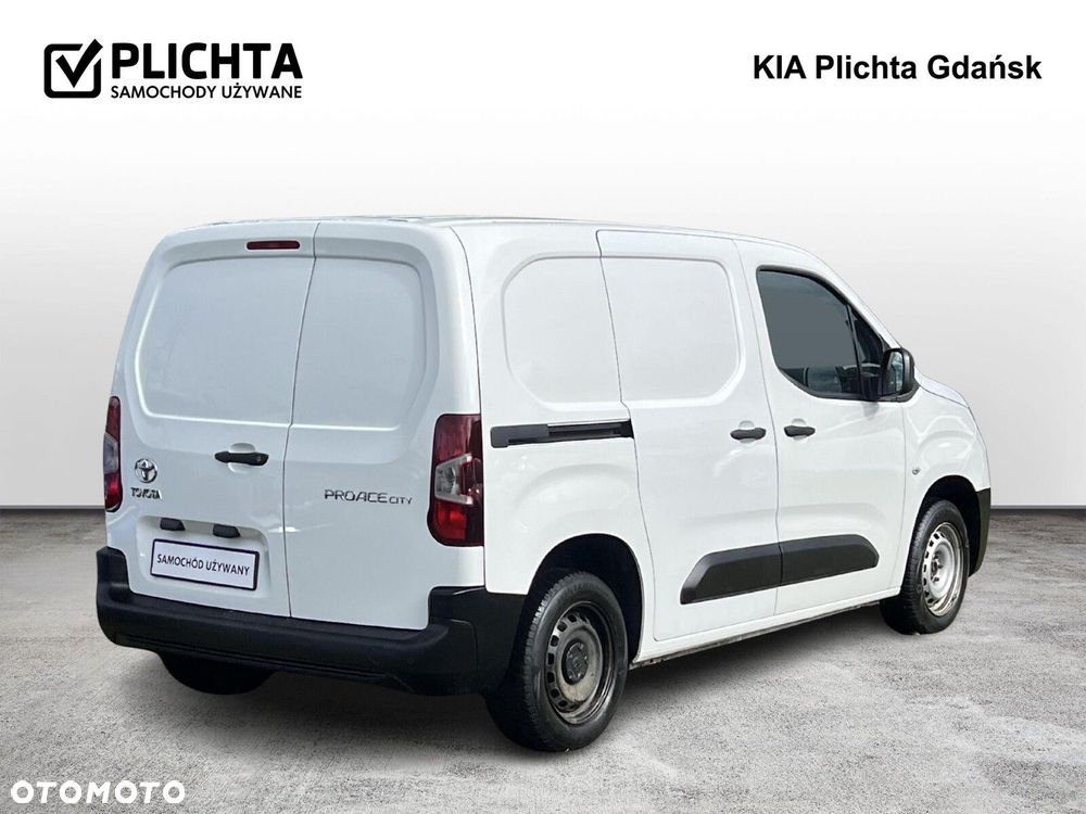 Toyota proace-city . - 4