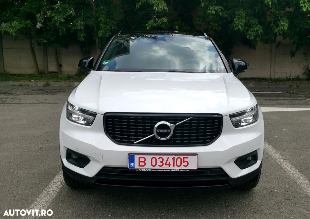 Volvo XC 40 D4 AWD R-Design - 9