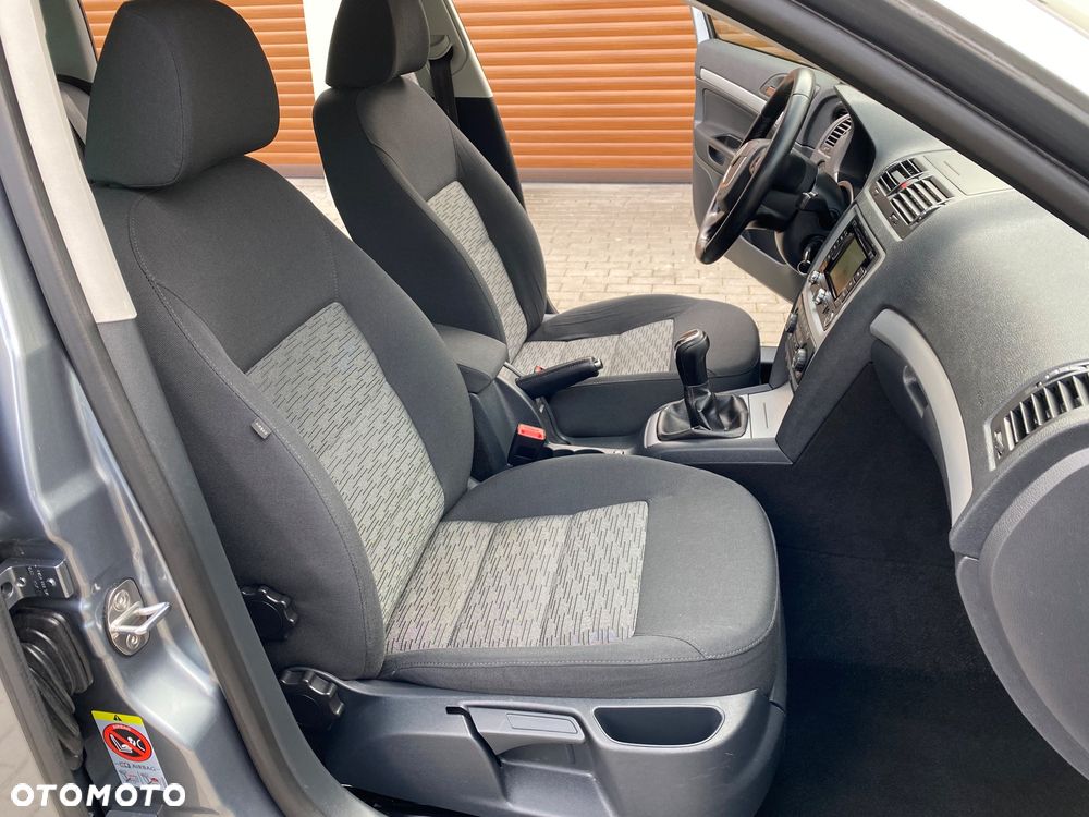 Skoda Octavia 1.6 TDI Ambiente - 17