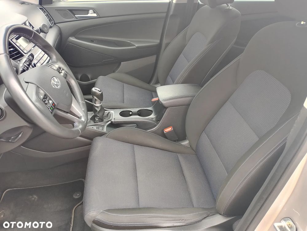 Hyundai Tucson 1.7 CRDI BlueDrive Classic 2WD - 13