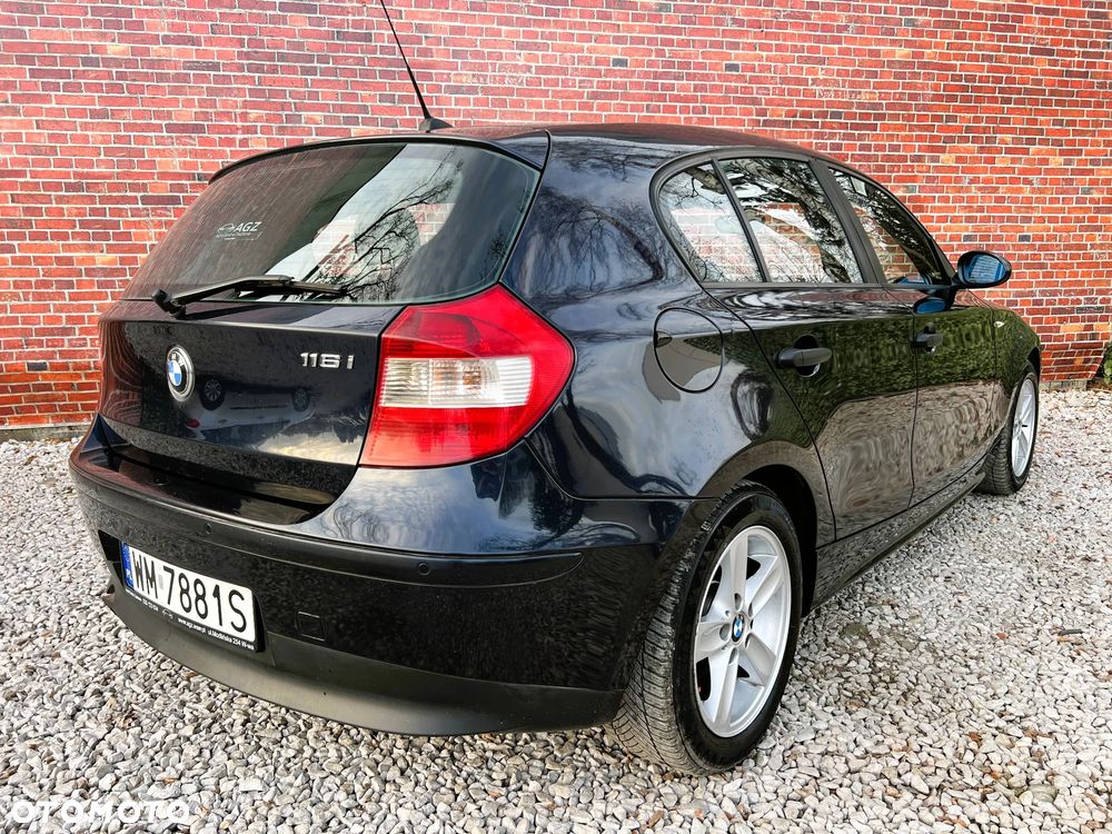 BMW Seria 1 116i - 4