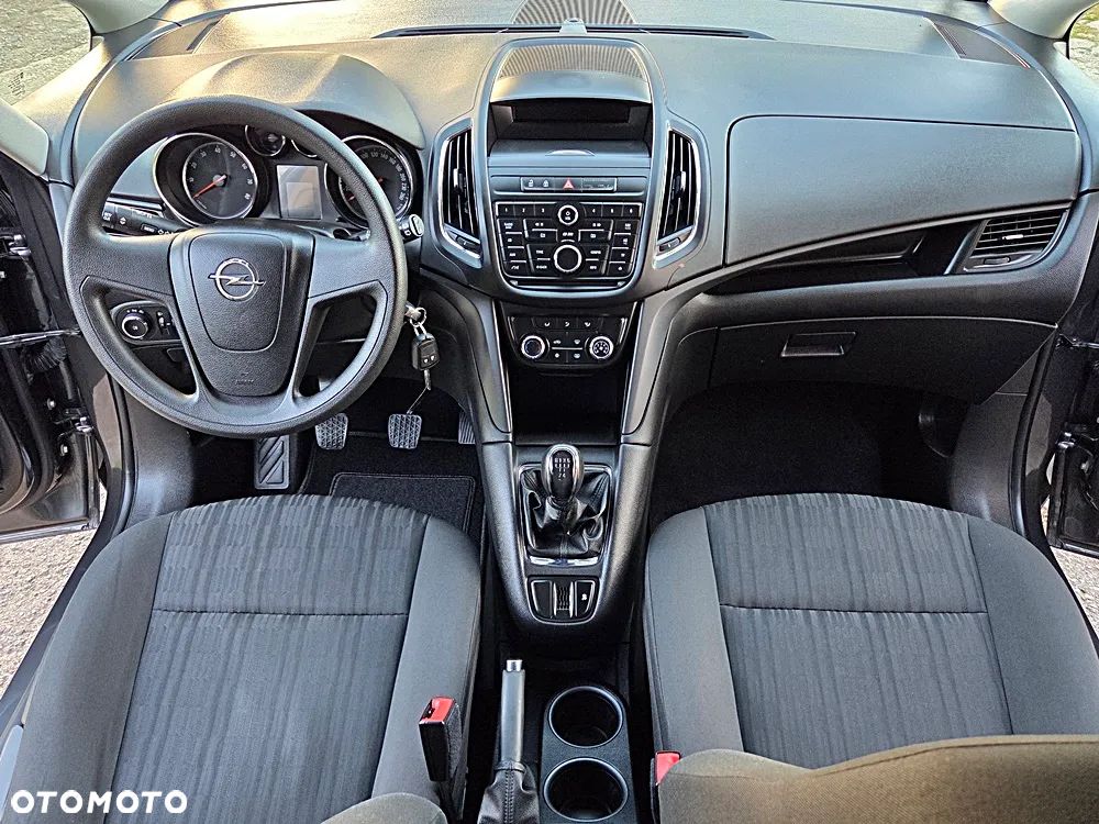Opel Zafira - 17