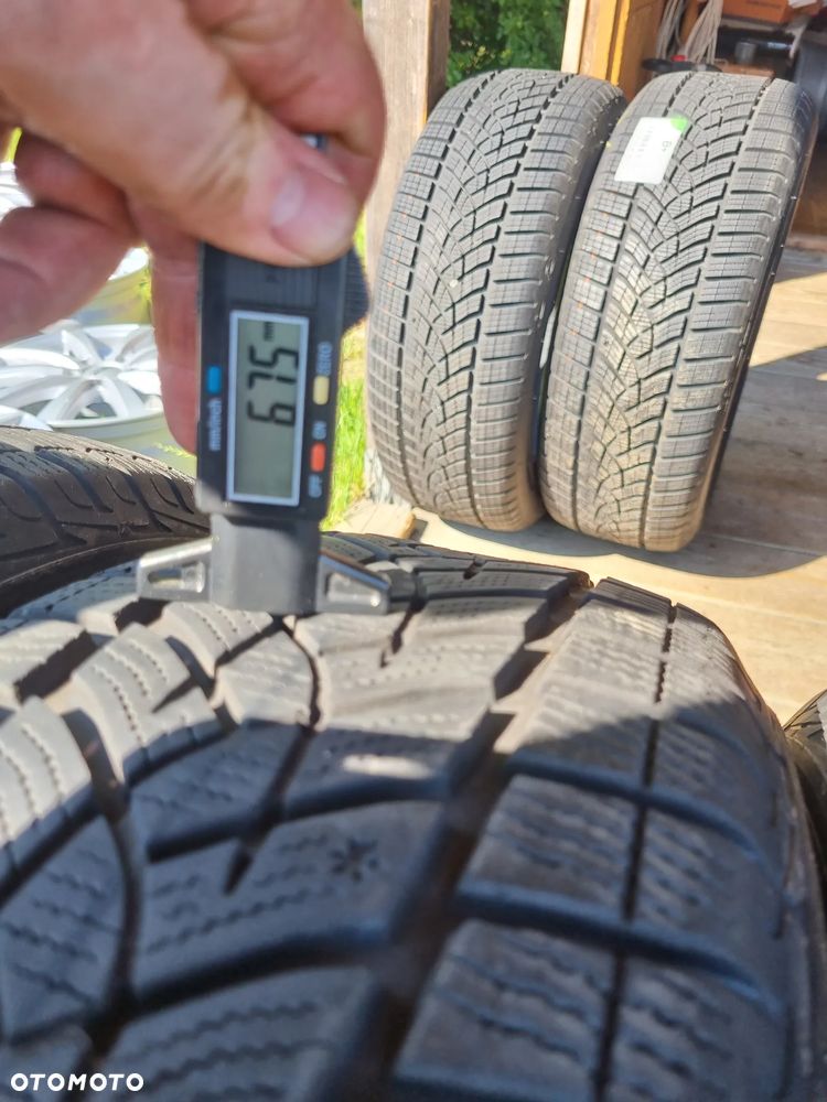 Opony Goodyear ULTRAGRIP PERFORMANCE + SUV 215/65R17 99v 2023r,7,7/6.7 super - 8