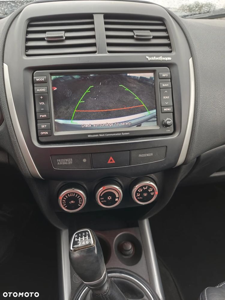 Mitsubishi ASX 1.8 DI-D 4WD Instyle - 16