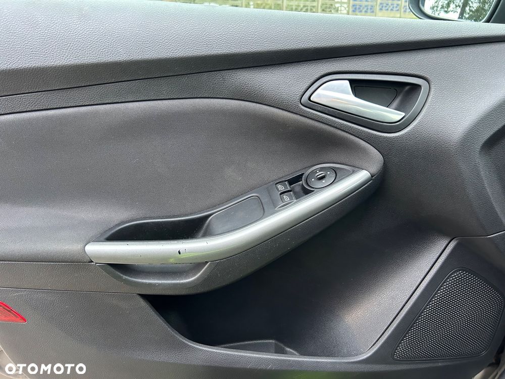 Ford Focus - 11