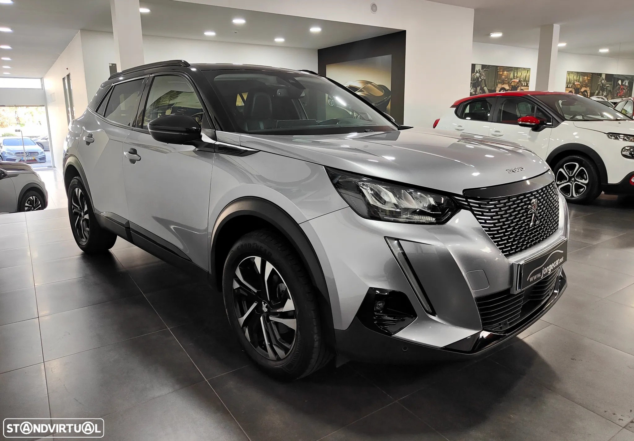 Peugeot 2008 1.2 PureTech Allure - 3