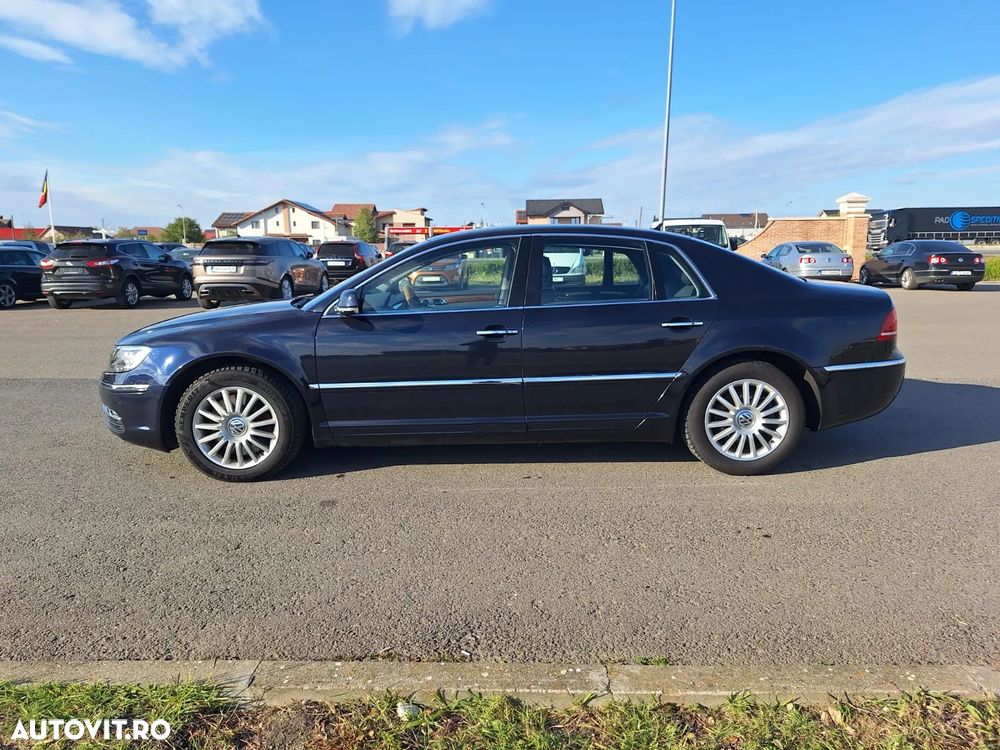 Volkswagen Phaeton - 19