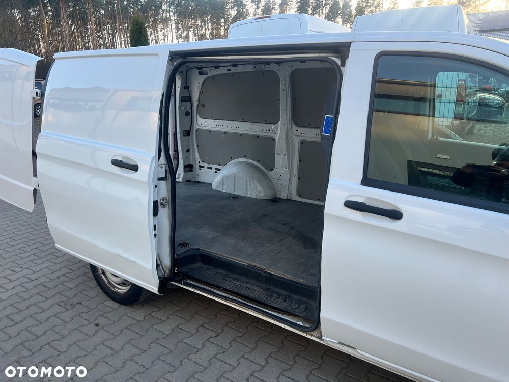 Mercedes-Benz VITO LONG 1.6 CDI 114KM 2019r - 17