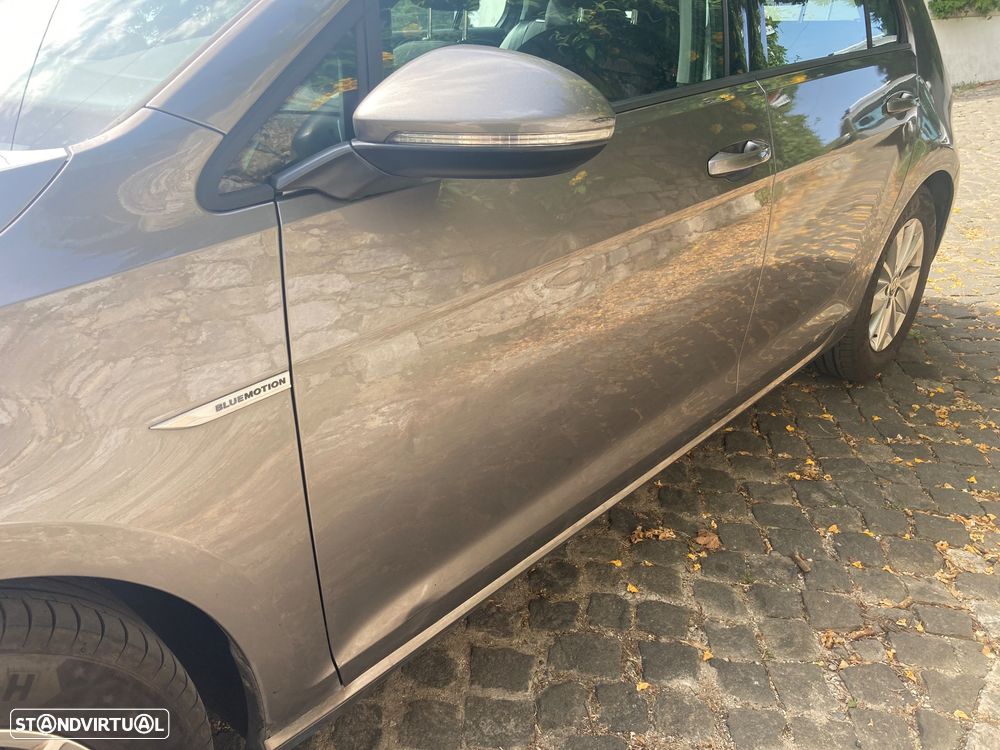 VW Golf 1.6 TDi BlueMotion Confortline - 12