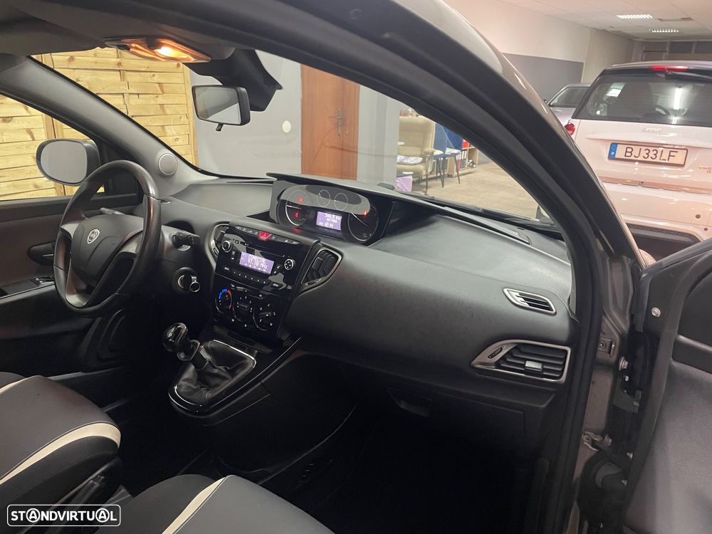 Lancia Ypsilon 1.2 S&S Urban - 16