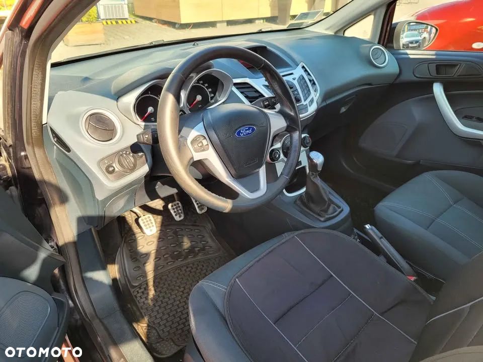 Ford Fiesta 1.4 Ghia - 4