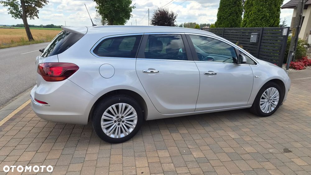 Opel Astra 1.4 T Cosmo - 6