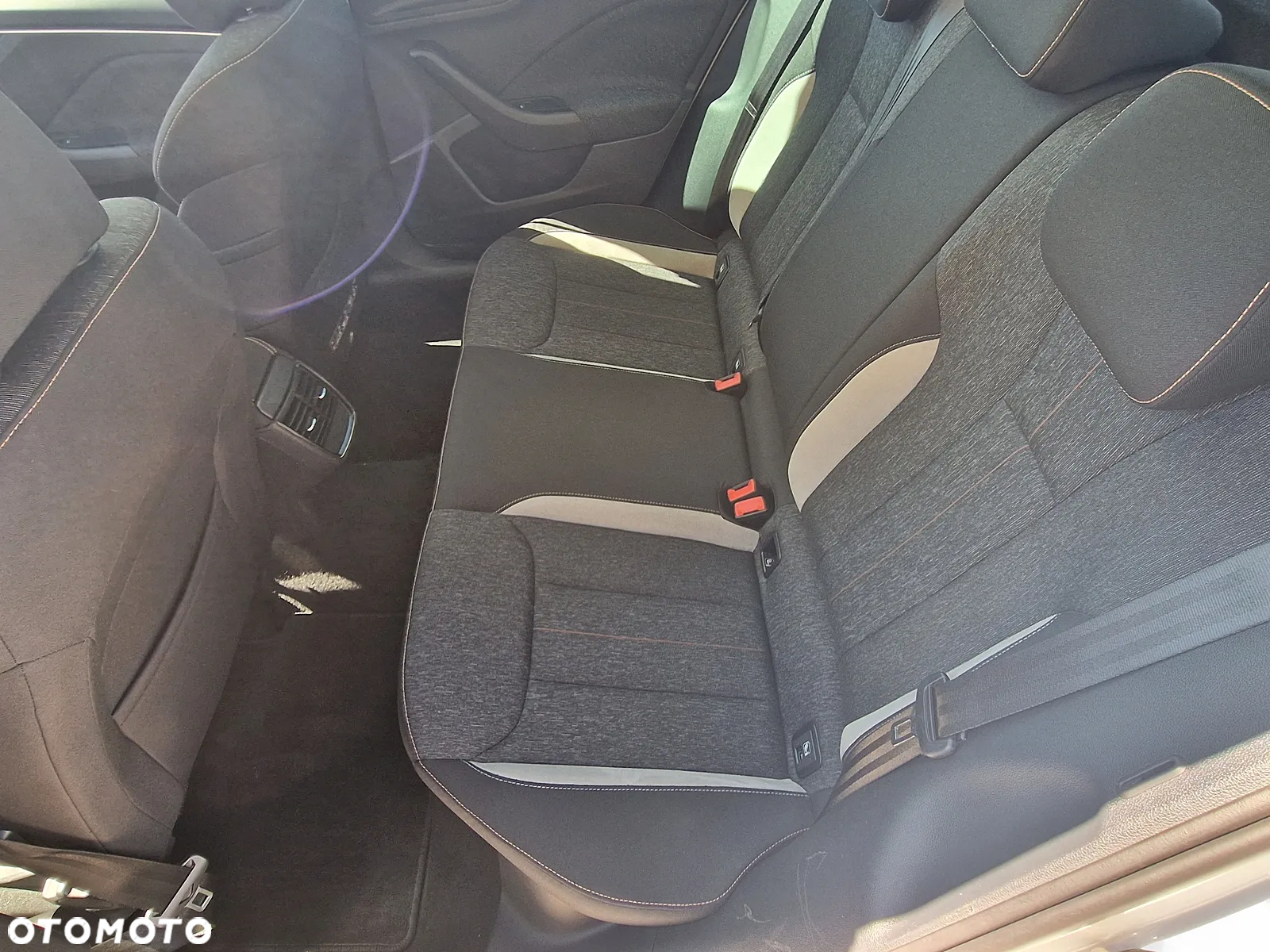Skoda Kamiq 1.0 TSI DSG Active - 11