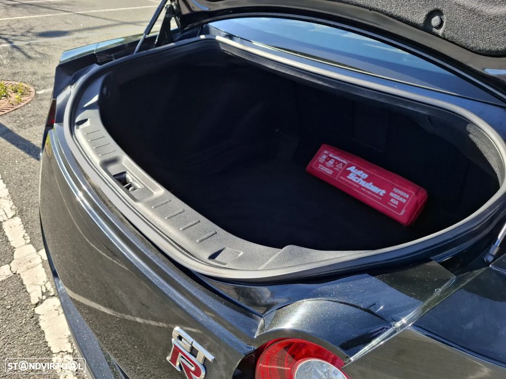 Nissan GT-R 3.8 V6 Black Edition - 19