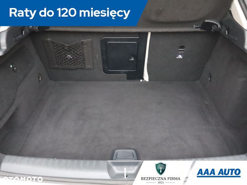 Mercedes-Benz GLA - 15