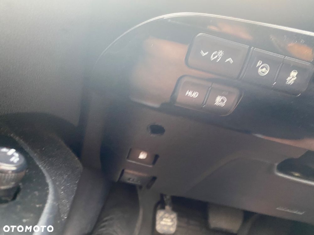 Toyota Prius - 10