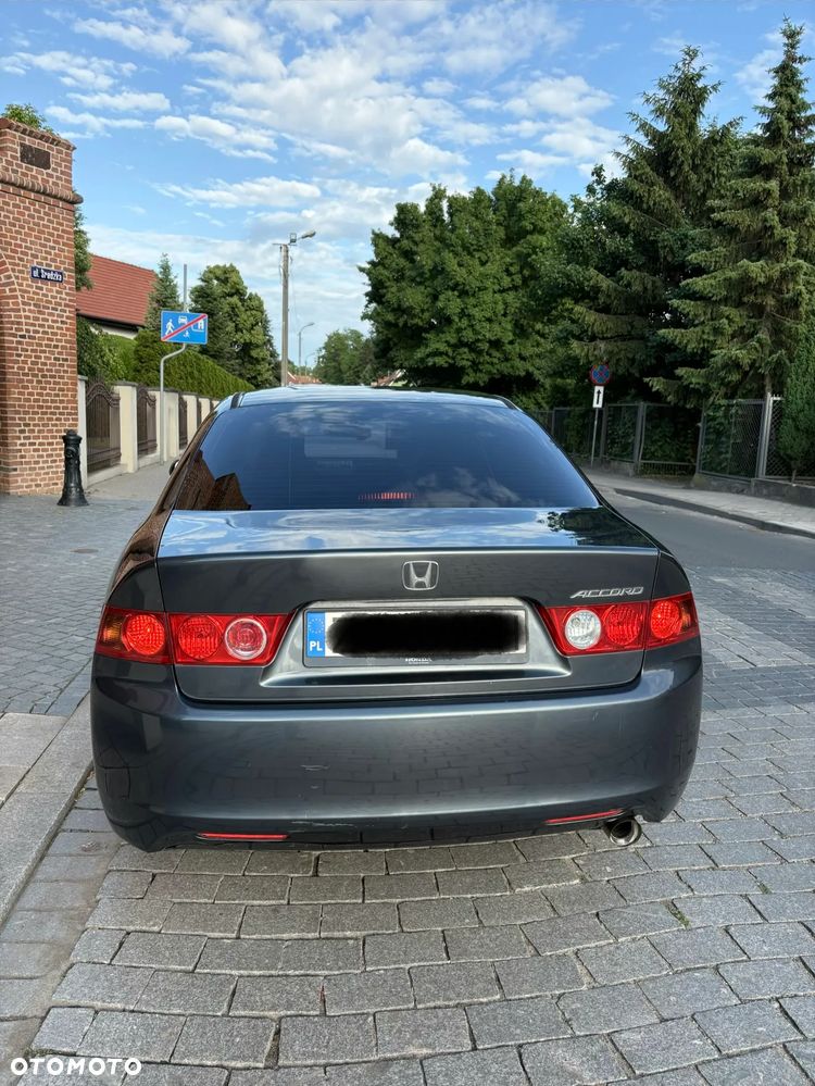 Honda Accord 2.0 Comfort - 16