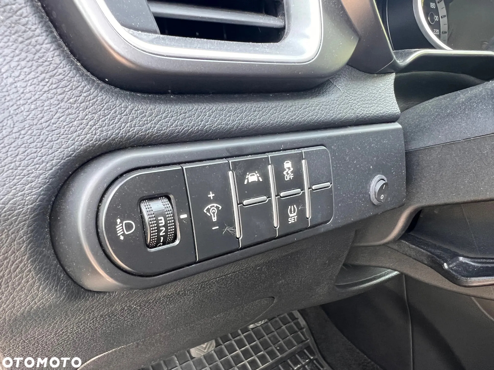 Kia Ceed 1.5 T-GDI M - 21