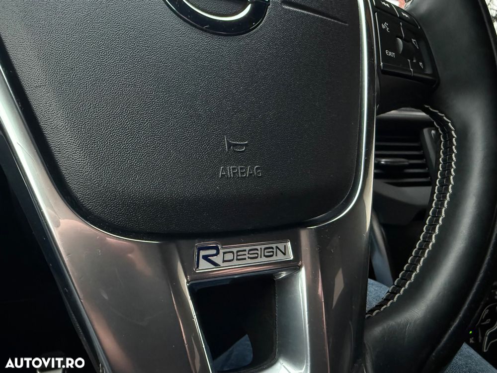 Volvo V40 D2 R Design - 32