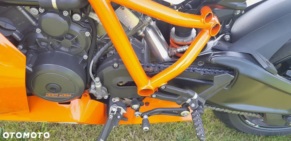 KTM RC 8 - 8