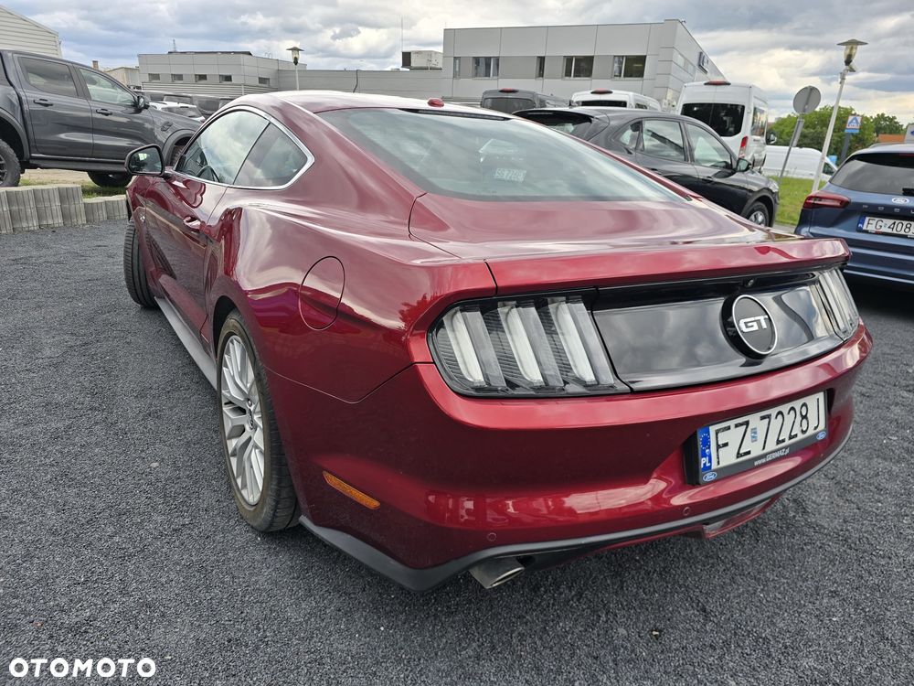 Ford Mustang - 11