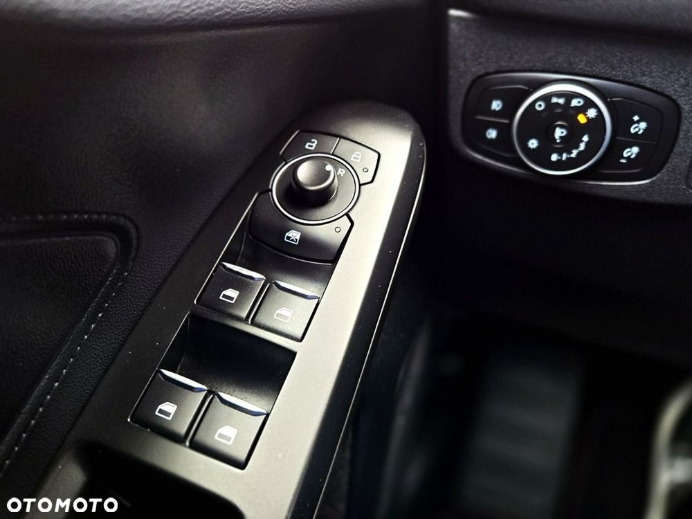 Ford Focus - 19