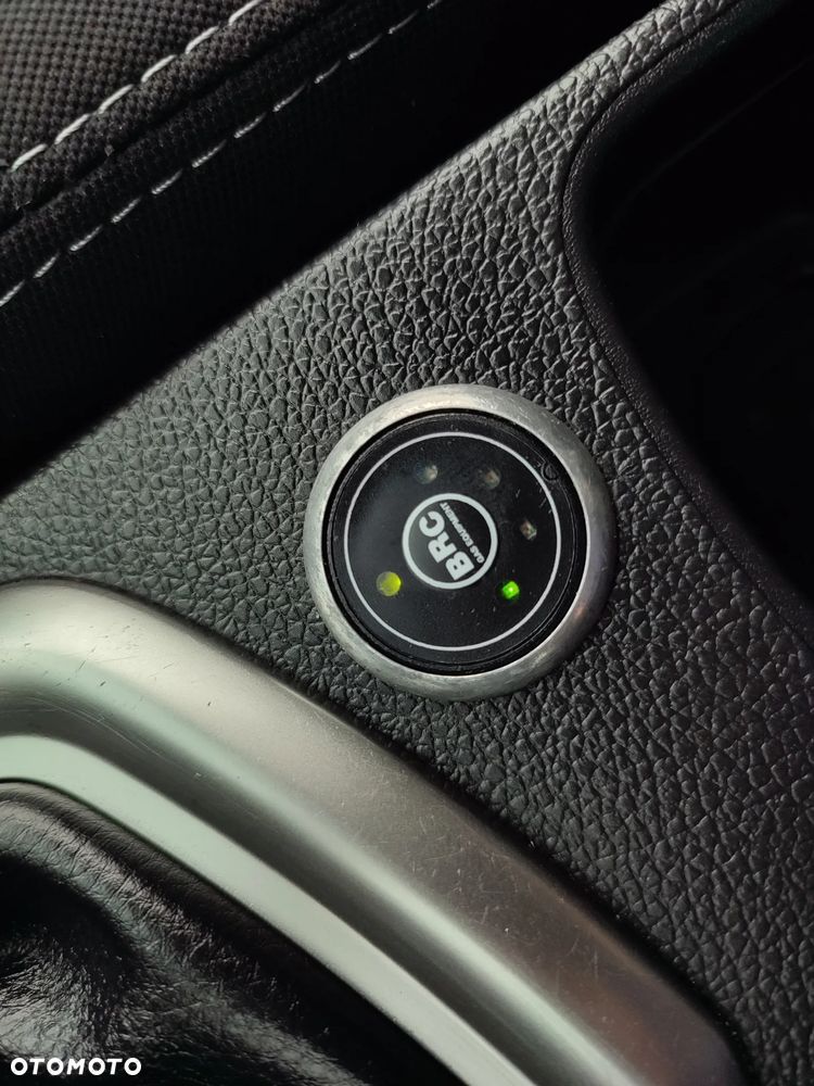 SsangYong/KGM Tivoli e-XGi 160 2WD Start/Stop Quartz - 33