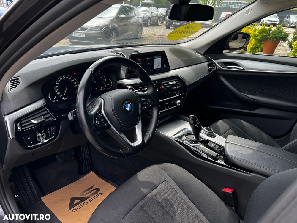 BMW Seria 5 520d AT - 2