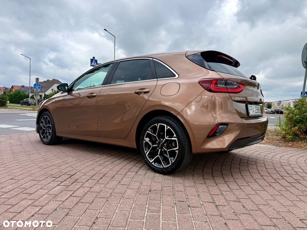 Kia Ceed 1.5 T-GDI Business Line Plus - 32