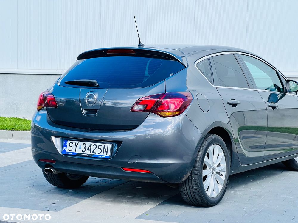Opel Astra 1.6 Turbo Innovation - 21