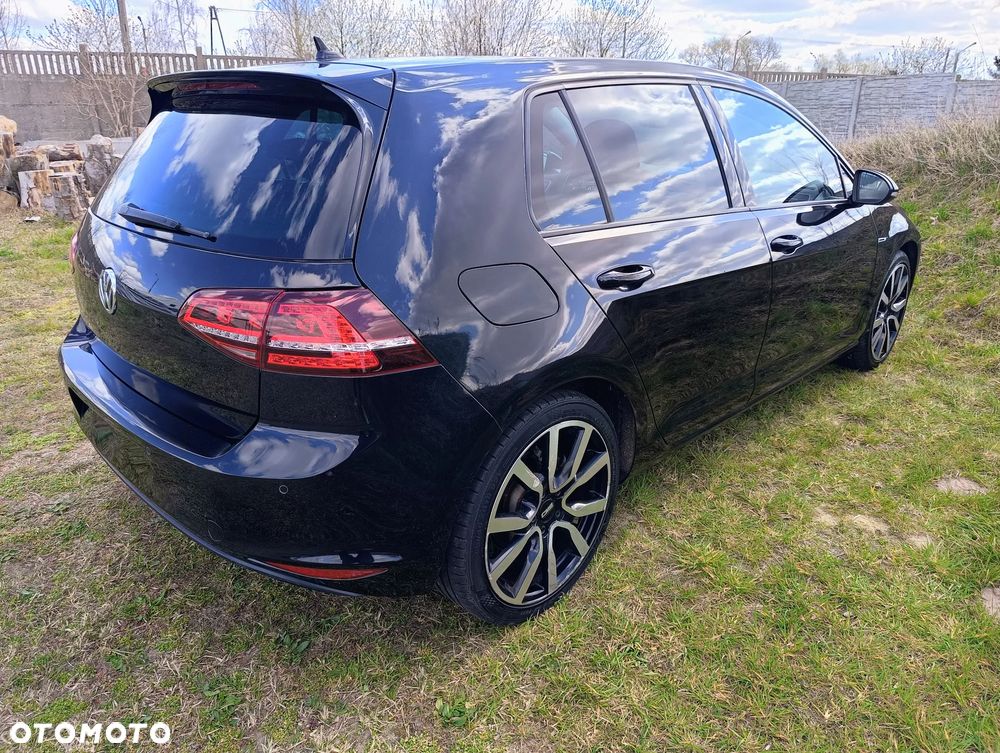 Volkswagen Golf 1.0 TSI BlueMotion Comfortline - 4